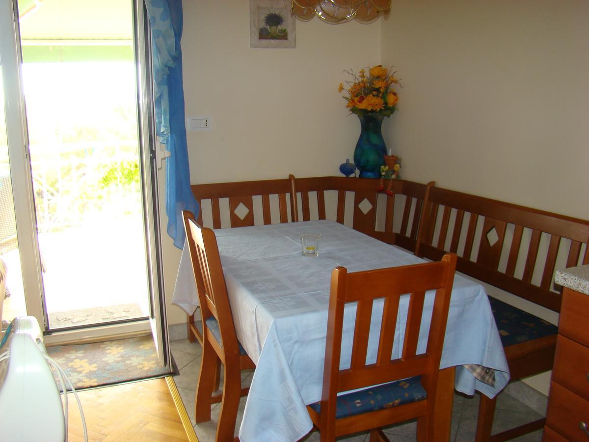 Apartment Zgogo *